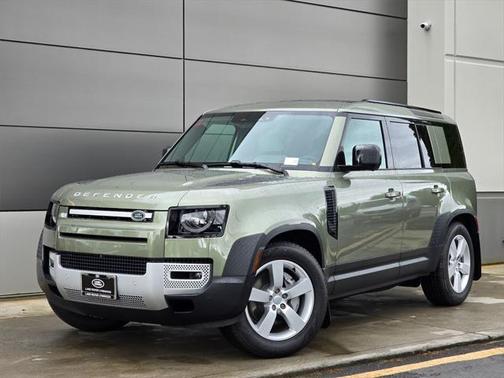 2025 Land Rover Defender 110 P400 S