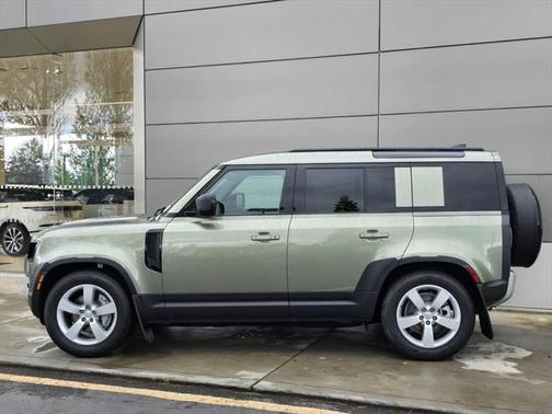 2025 Land Rover Defender 110 P400 S