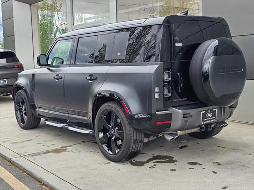 2023 Land Rover Defender 110 Carpathian Edition