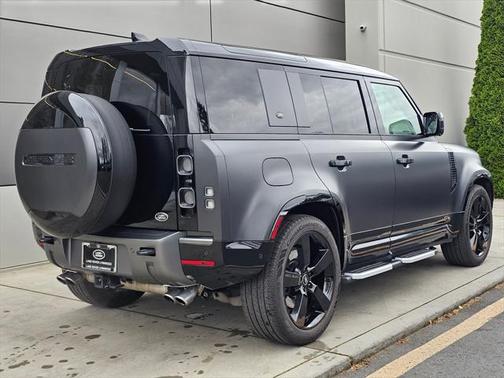 2023 Land Rover Defender 110 Carpathian Edition