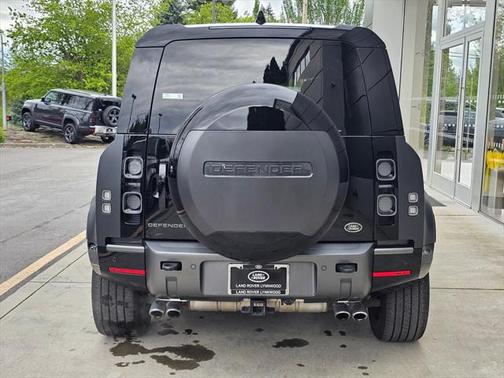 2023 Land Rover Defender 110 Carpathian Edition