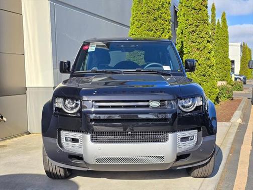 2025 Land Rover Defender 90 P300 S