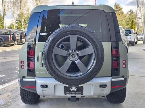 2025 Land Rover Defender 90 P300 S