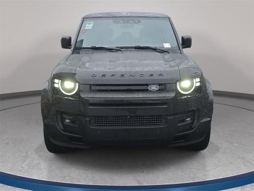 2026 Land Rover Defender P525 V8