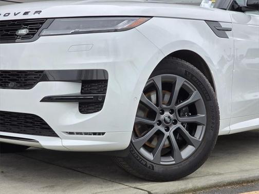 2024 Land Rover Range Rover Sport SE