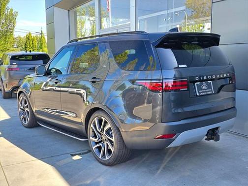 2025 Land Rover Discovery P300 S