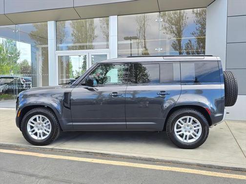 2025 Land Rover Defender 110 P300