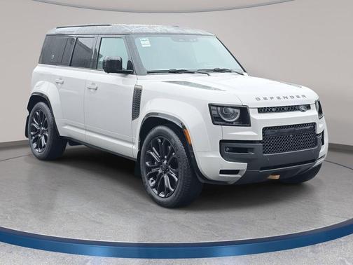 2026 Land Rover Defender V8