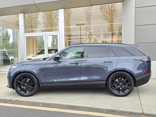 2026 Land Rover Range Rover Velar P250 SE R-Dynamic