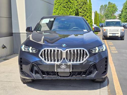 2025 BMW X6 xDrive40i