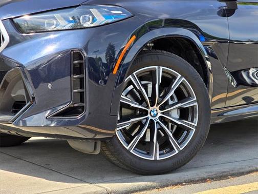 2025 BMW X6 xDrive40i