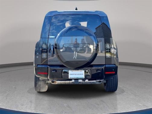 2026 Land Rover Defender P400 X-Dynamic SE