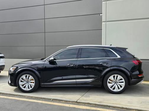 2023 Audi e-tron S Premium Plus quattro