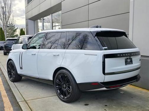 2023 Land Rover Range Rover P530 SE
