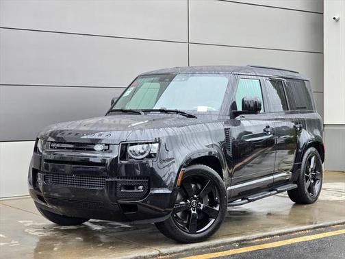 2025 Land Rover Defender 110 P400 X-Dynamic SE