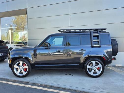 2025 Land Rover Defender 110 P400 X