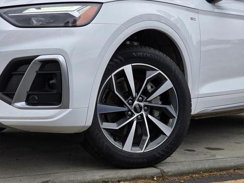 2024 Audi Q5 45 S line Premium Plus