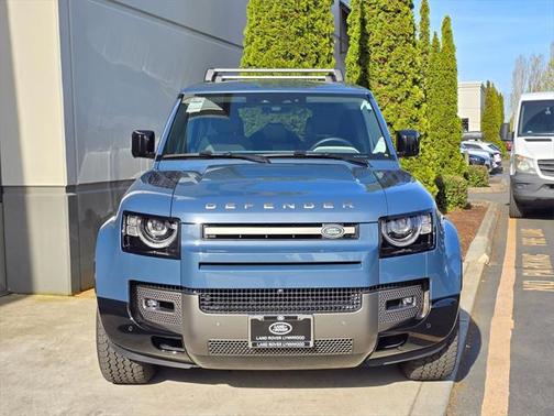 2024 Land Rover Defender 110 P400 X-Dynamic SE