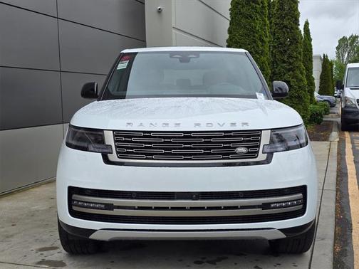 2025 Land Rover Range Rover P530 SE