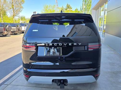 2025 Land Rover Discovery P360 Metropolitan Edition