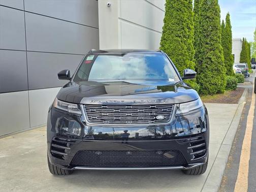 2026 Land Rover Range Rover Velar P250 SE R-Dynamic