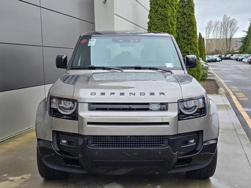 2025 Land Rover Defender 110 P500 X-Dynamic SE