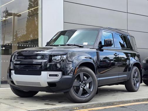2025 Land Rover Defender 110 P300