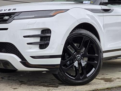 2026 Land Rover Range Rover Evoque Dynamic SE