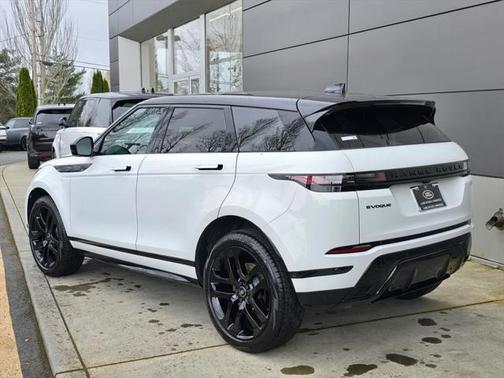 2026 Land Rover Range Rover Evoque Dynamic SE