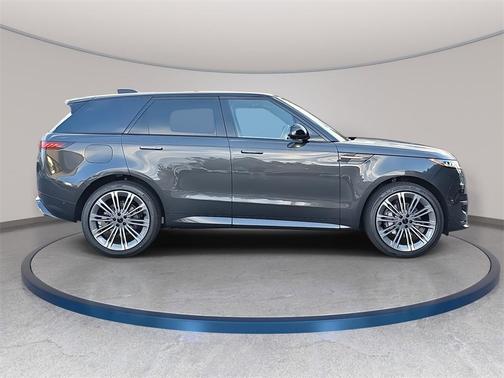 2026 Land Rover Range Rover Sport 5.0 Supercharged Dynamic