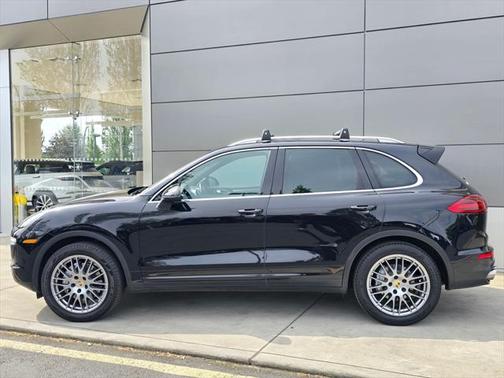 2017 Porsche Cayenne S