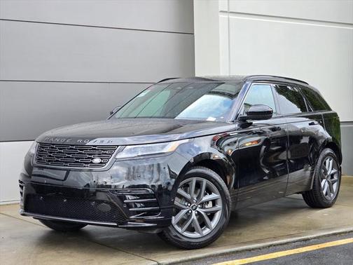 2026 Land Rover Range Rover Velar P250 SE R-Dynamic