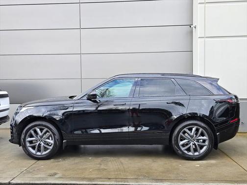 2026 Land Rover Range Rover Velar P250 SE R-Dynamic