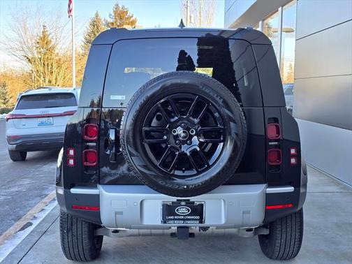 2025 Land Rover Defender 90 P300 S