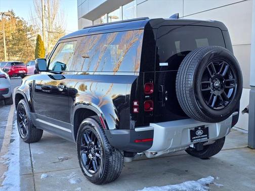 2025 Land Rover Defender 90 P300 S