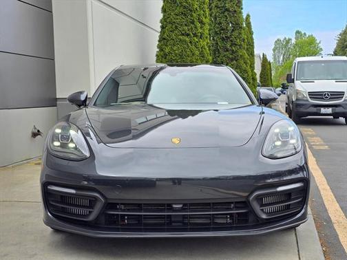2022 Porsche Panamera 4S