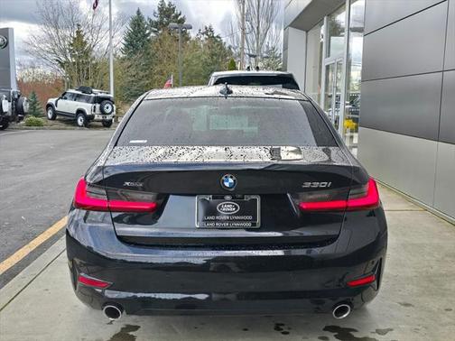 2021 BMW 330 xDrive