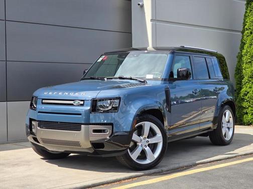 2025 Land Rover Defender 110 P400 X-Dynamic SE