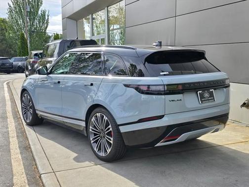 2025 Land Rover Range Rover Velar P250 SE R-Dynamic