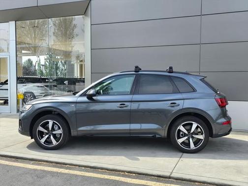 2023 Audi Q5 45 S line Premium Plus