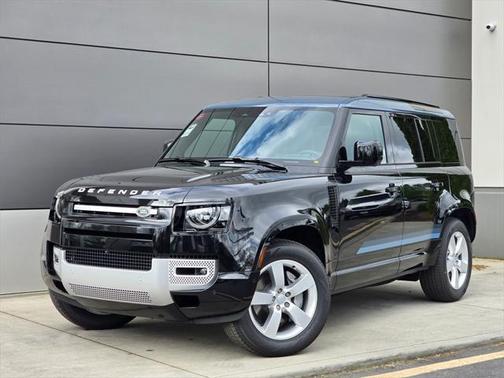 2025 Land Rover Defender 110 P400 S
