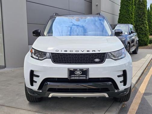 2020 Land Rover Discovery Landmark Edition