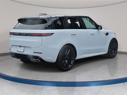 2026 Land Rover Range Rover Sport 5.0 Supercharged Dynamic