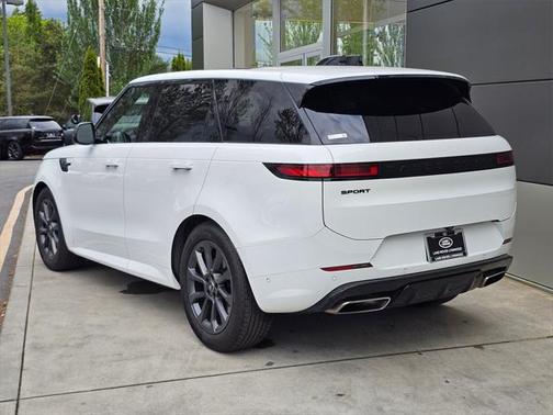 2024 Land Rover Range Rover Sport SE