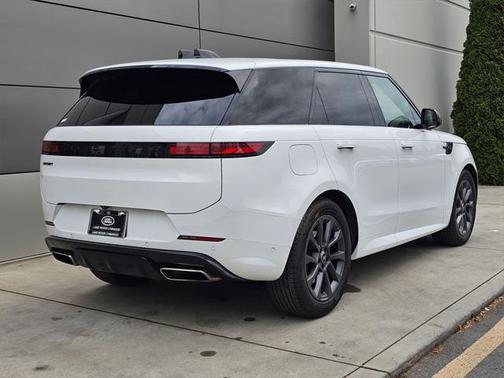 2024 Land Rover Range Rover Sport SE