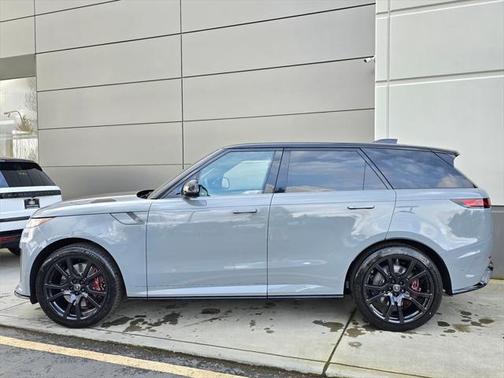 2025 Land Rover Range Rover Sport P635 SV Edition Two