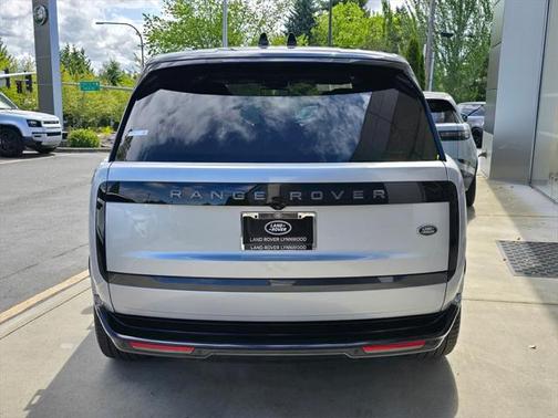 2023 Land Rover Range Rover P530 SE