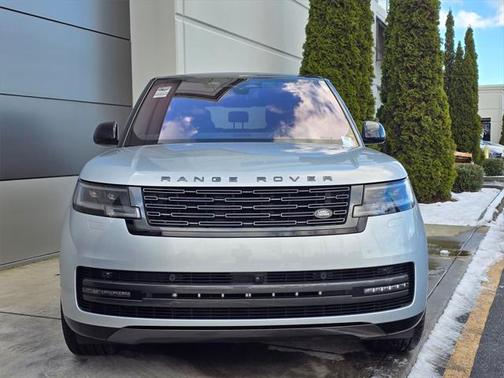 2023 Land Rover Range Rover P530 SE