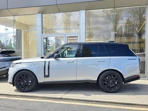 2023 Land Rover Range Rover P530 SE