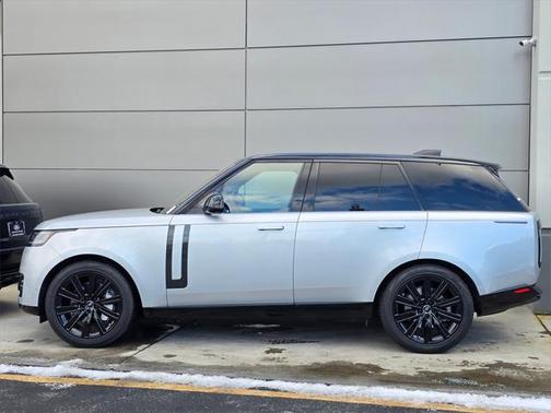 2023 Land Rover Range Rover P530 SE